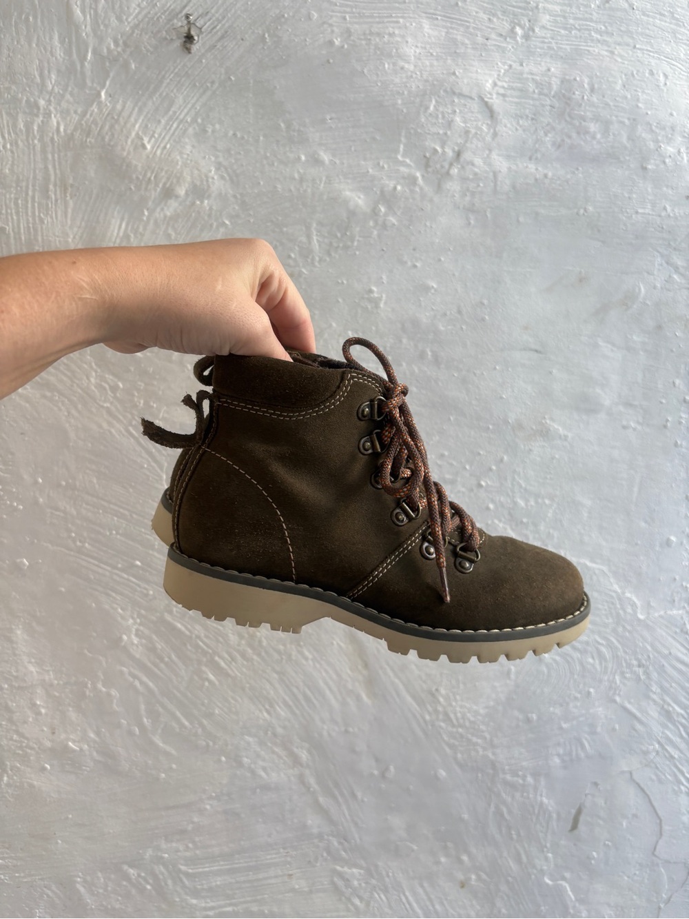 Girls size 1/1.5 olive green suede leather hiking-style boots from Zara Kids